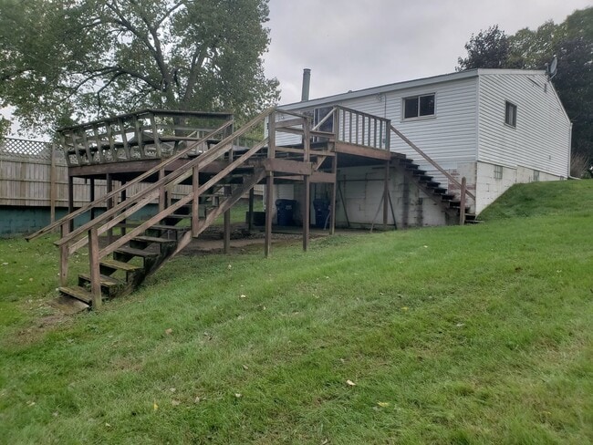 Building Photo - 1430 Bainbridge St