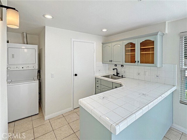 Foto del edificio - 541 W Orange Grove Ave