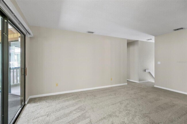 Foto del edificio - 14 Oakmont Ct