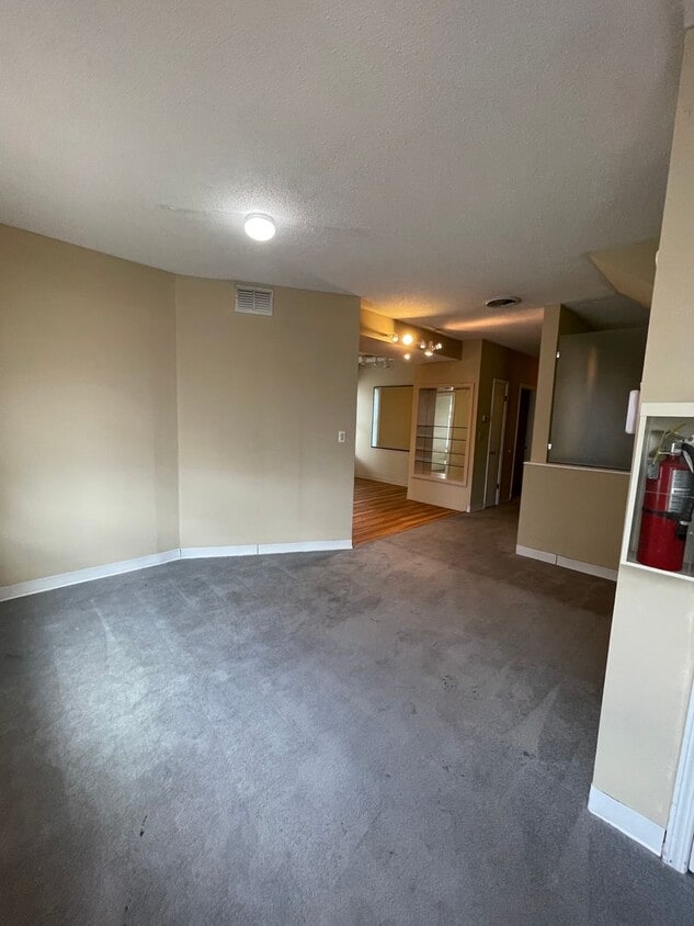 1110 E Broadway Apartment for Rent in Columbia, MO