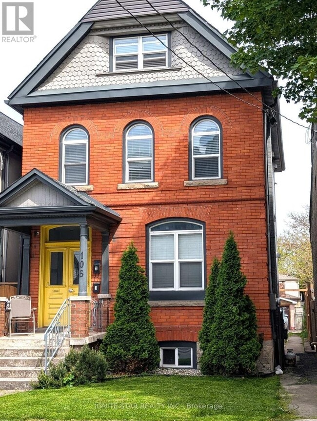 Building Photo - 106 West Avenue N