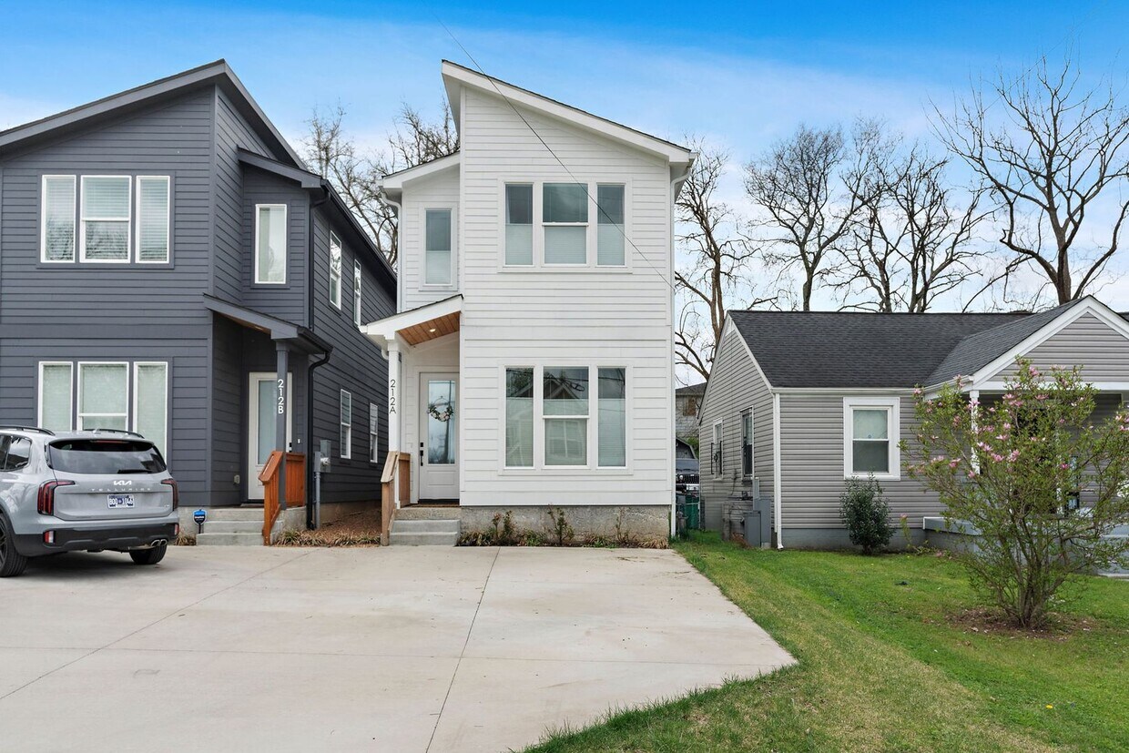 Foto principal - Stylish East Nashville Home with Open Layo...