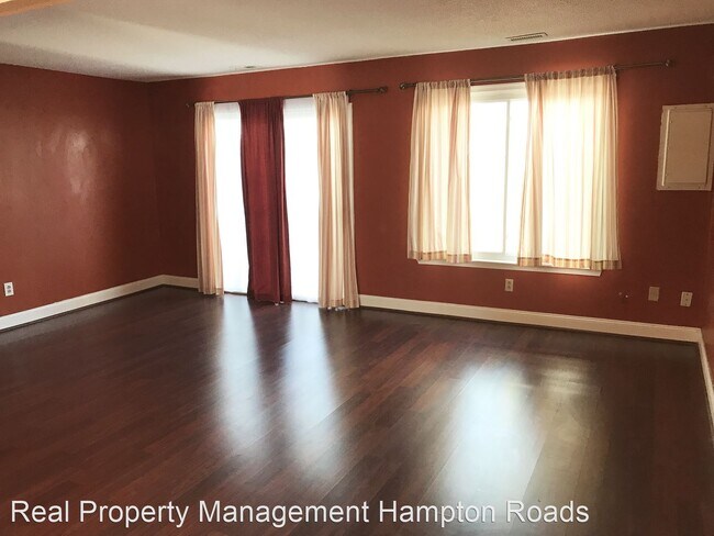 Building Photo - 5320 Grand Lake Crescent