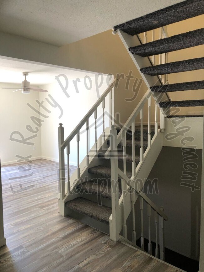 Foto del edificio - West Side Town Home - Sylvania Schools!!!