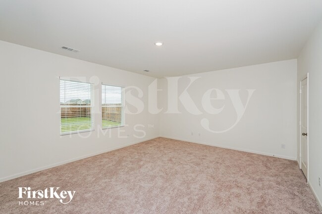 Building Photo - 1804 Sandlin Dr