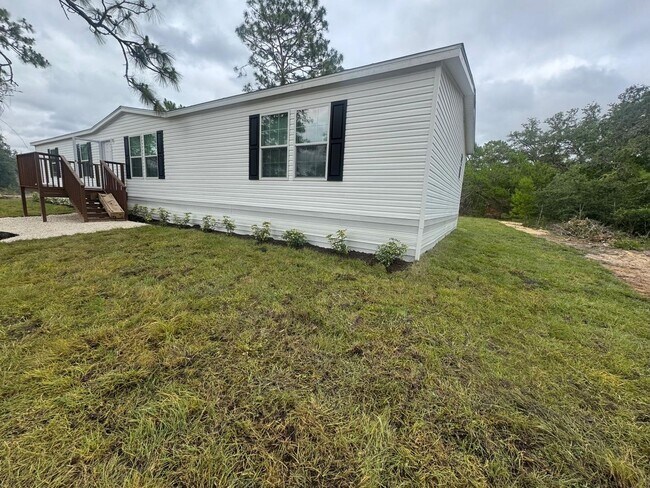 Building Photo - 5/3 Brooksville Available Now