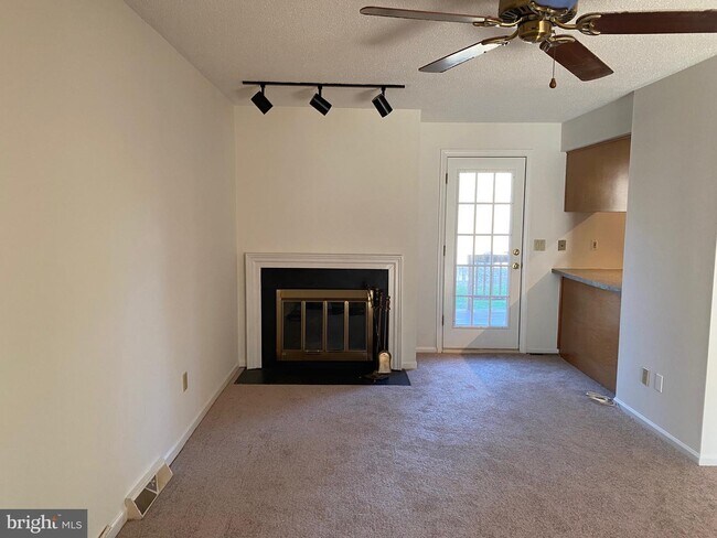 Building Photo - 4802 Plum Run Ct