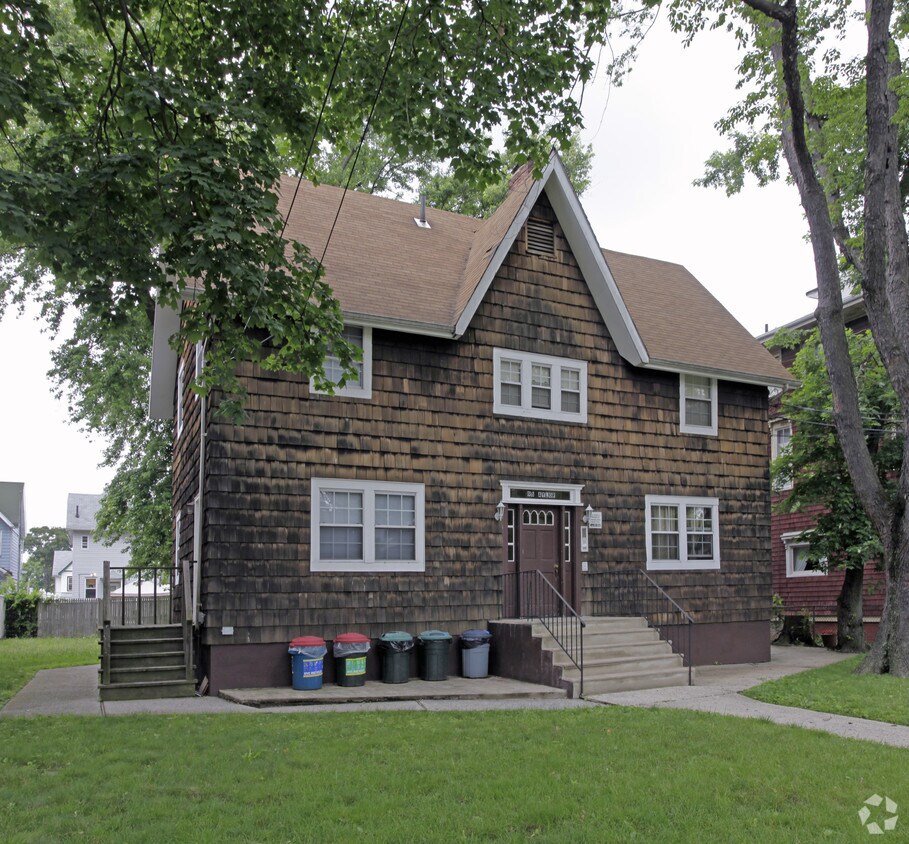 Building Photo - 98 Taylor St