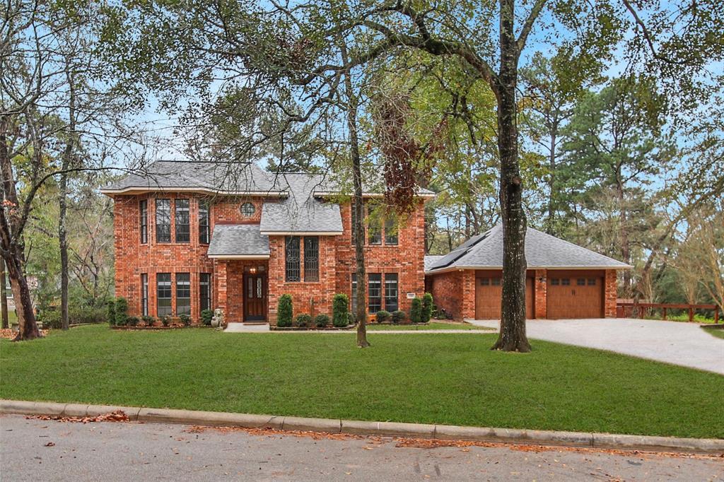 Primary Photo - 214 Evergreen Dr