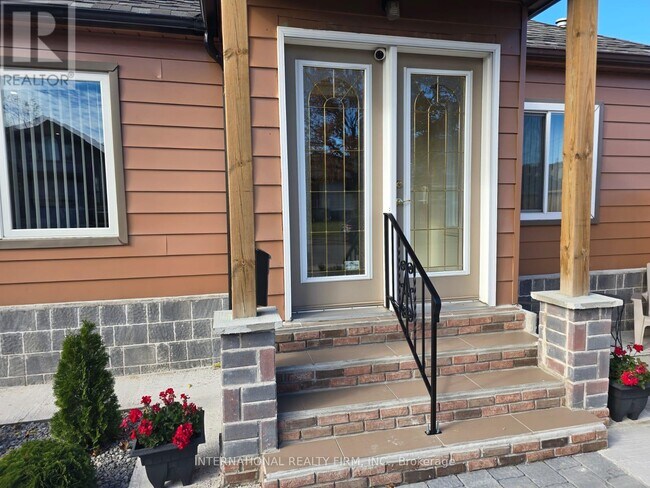 Photo du bâtiment - 731 Knox Ave