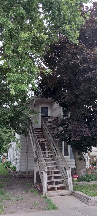 Primary Photo - 13 Main St SE