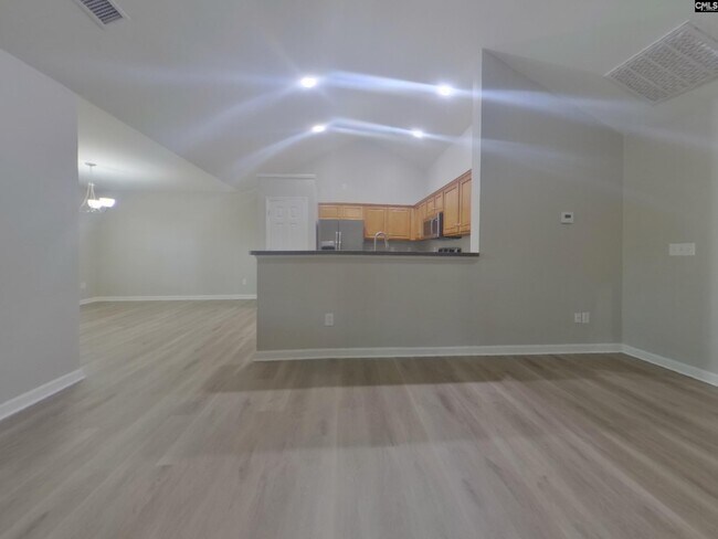 Building Photo - 214 Silverwood Trail