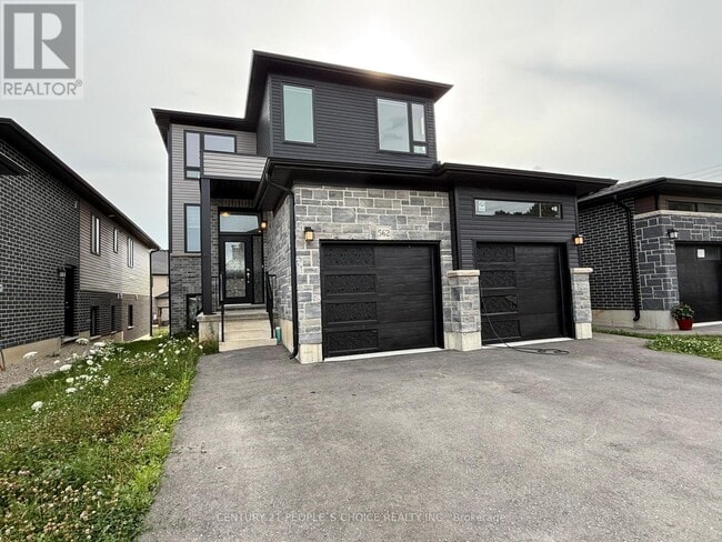 Building Photo - 562 Fairway Rd