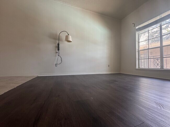 Building Photo - 4438 Harlanwood Dr