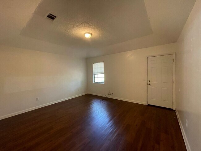Foto del edificio - Home For Rent