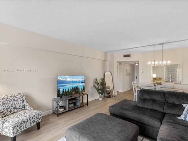 Foto del edificio - 1481 S Ocean Blvd