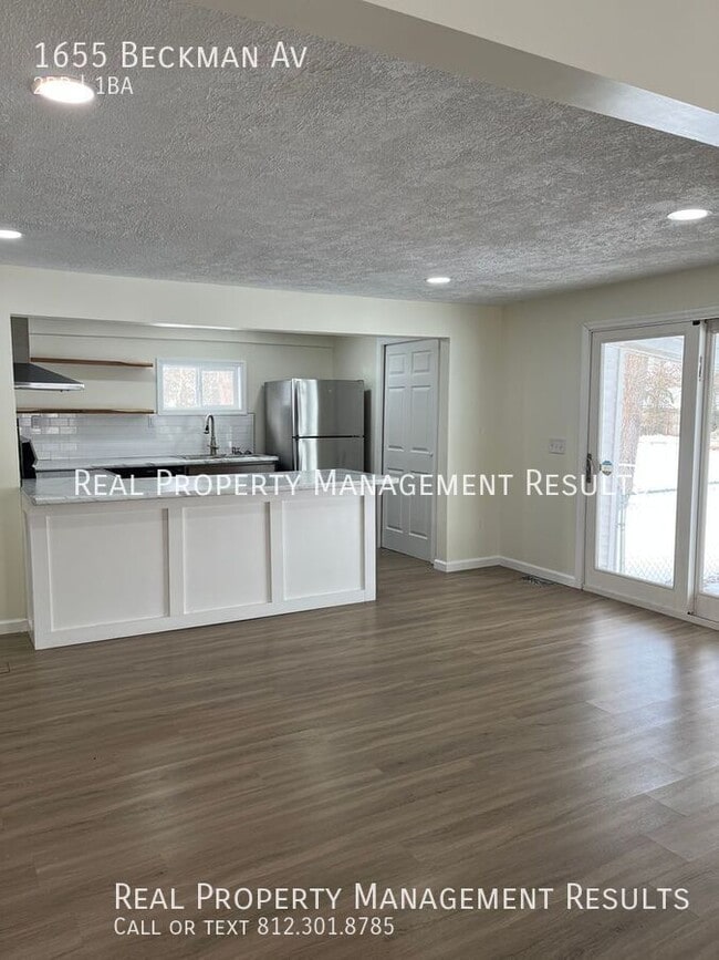 Building Photo - 1655 Beckman Ave