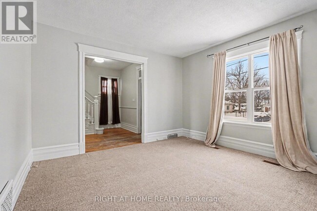 Photo du bâtiment - 486 Victoria St