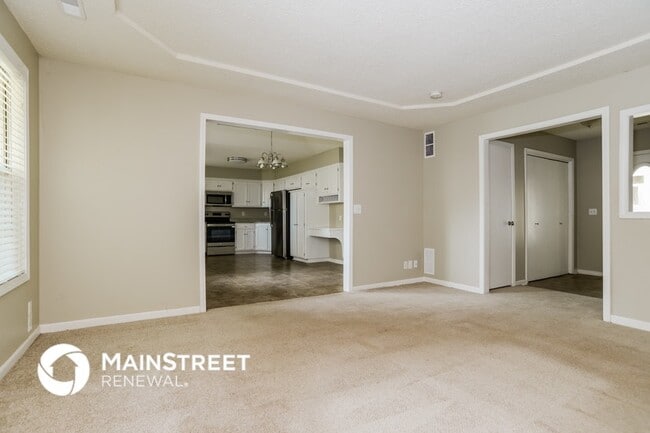 Building Photo - 1602 Cooper Dr