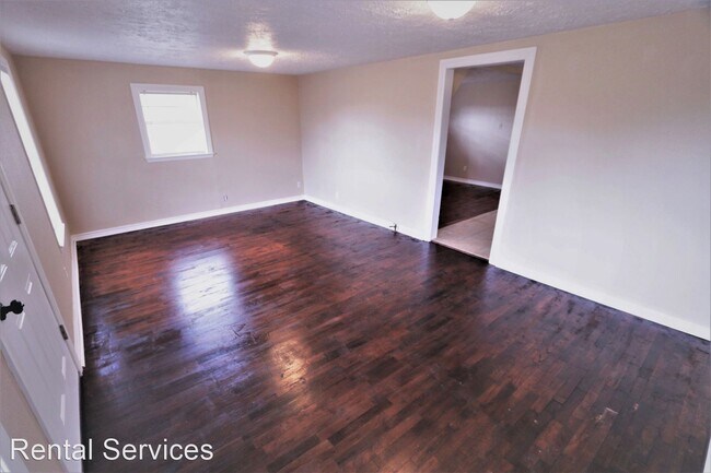 Foto del edificio - 3 br, 1 bath House - 219 W. 18th Street
