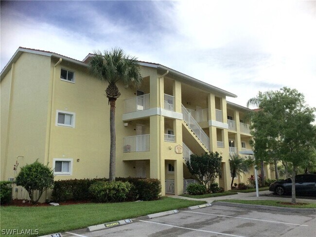 Foto del edificio - 8234 Key Royal Cir