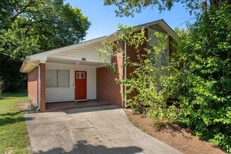 Building Photo - 2118 Baltic Ave