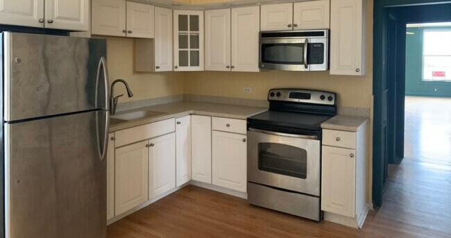 Foto del edificio - 701 W Hillgrove Ave