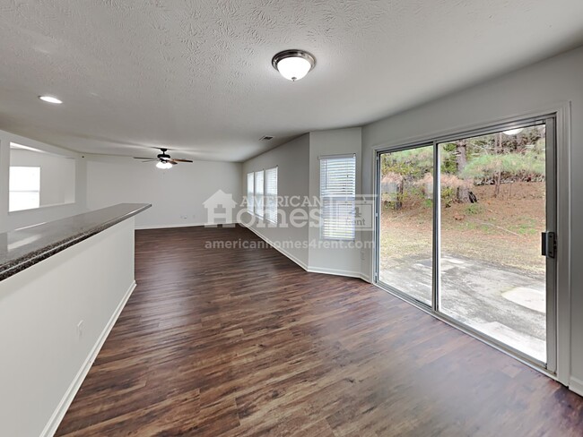 Building Photo - 166 Parkmont Way