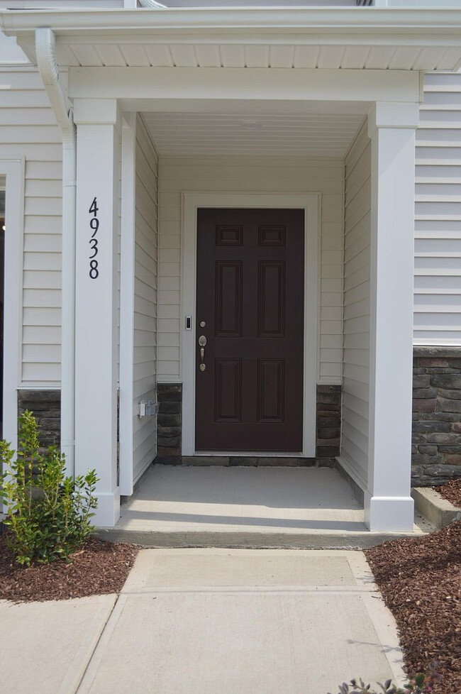 Foto del edificio - Room in Townhome on Southern Magnolia Dr