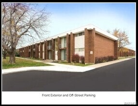 Building Photo - 1525 Amherst Manor Dr