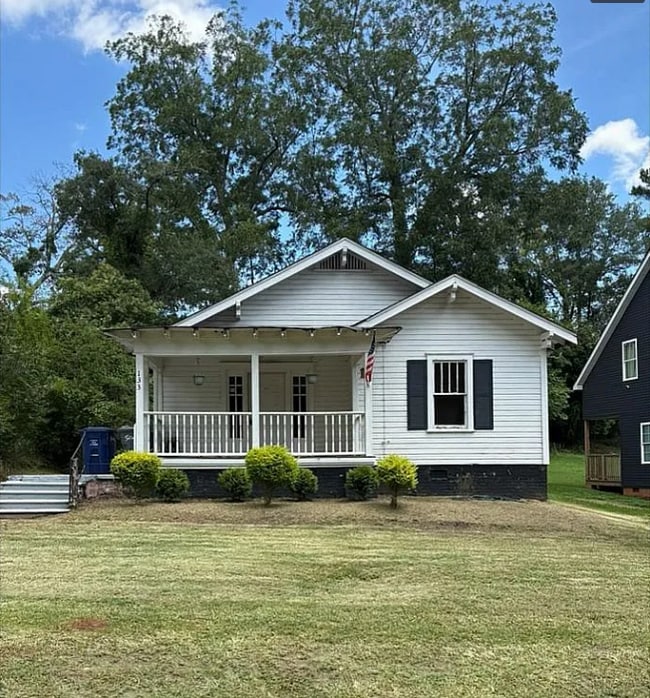Building Photo - 133 Marlboro Rd