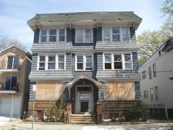 Primary Photo - 25-27 Bragaw Ave