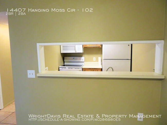 Building Photo - 2/2 in The Oaks Community with a Pool!!