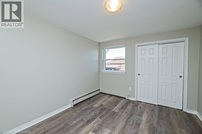 Building Photo - 2251 Mountainside Dr