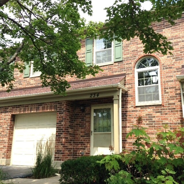 Primary Photo - 234 Carlisle Ave