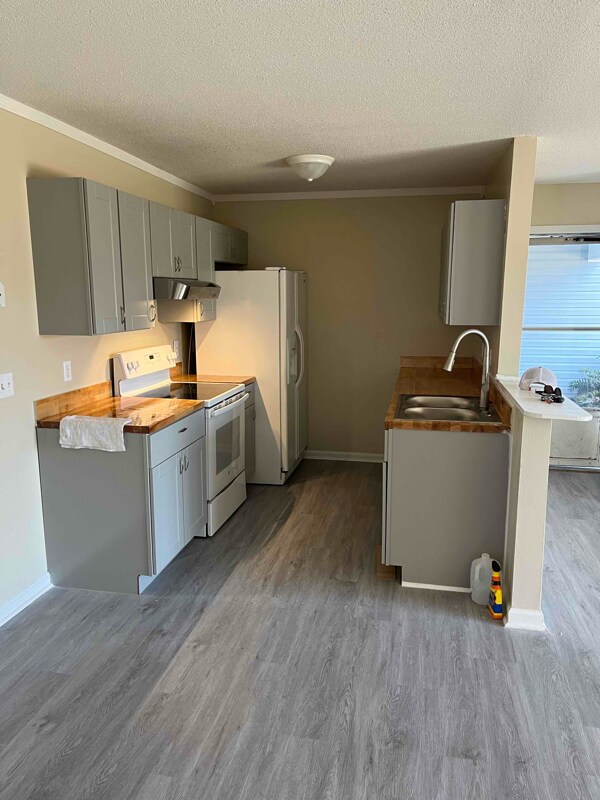 Foto del edificio - 1356 Glenns Bay Rd
