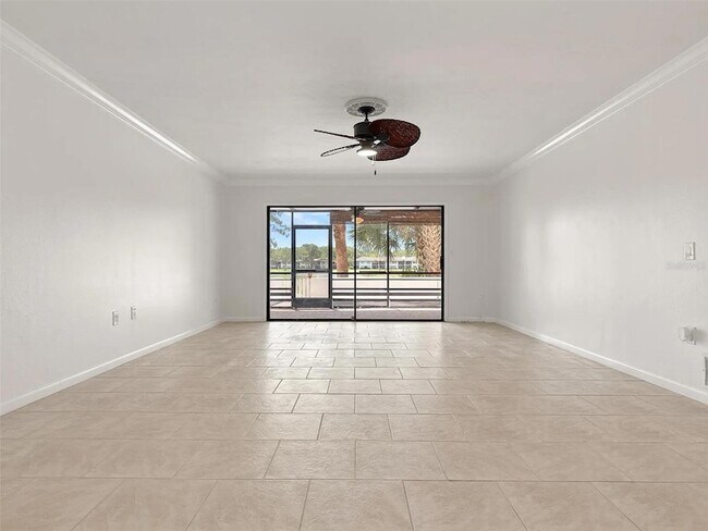 Foto del edificio - 5084 Marsh Field Rd