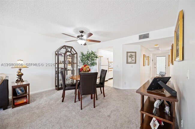 Foto del edificio - 12950 SW 4th Ct