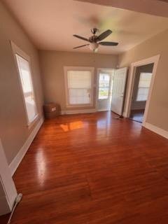 Foto del edificio - 1329 E Riverside Ave