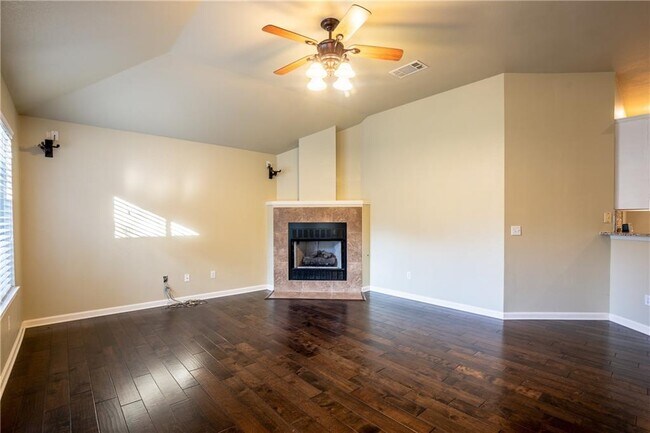 Foto del edificio - 14830 Bescott Dr
