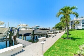Building Photo - 342 Bay Colony Dr N