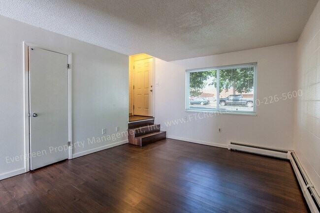 Foto del edificio - 1606 N Estrella Ave