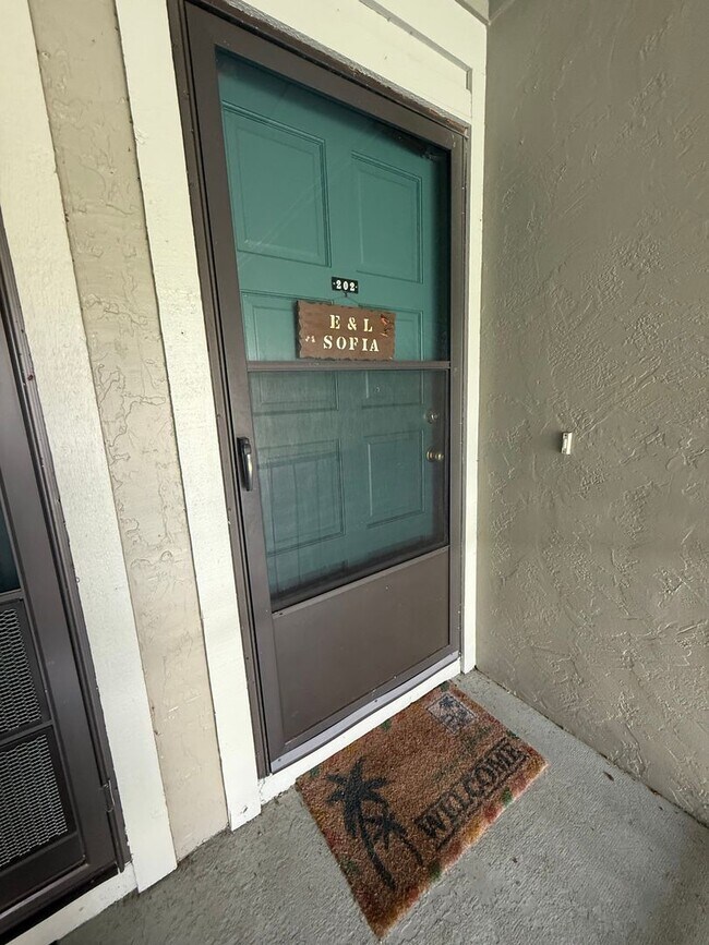 Foto del edificio - 308 Palm Coast Pkwy NE