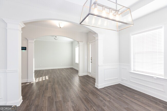 Foto del edificio - 4510 Mountain Ivy Dr