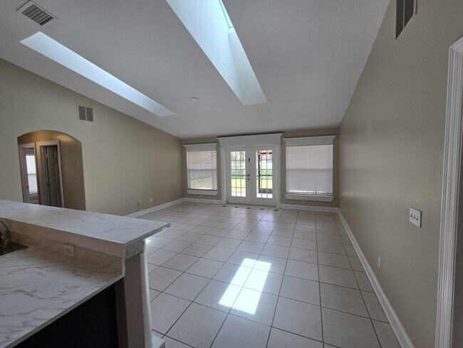 Foto del edificio - 2026 SW Cranberry St