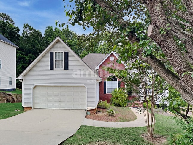 Building Photo - 825 Georgian Hills Dr