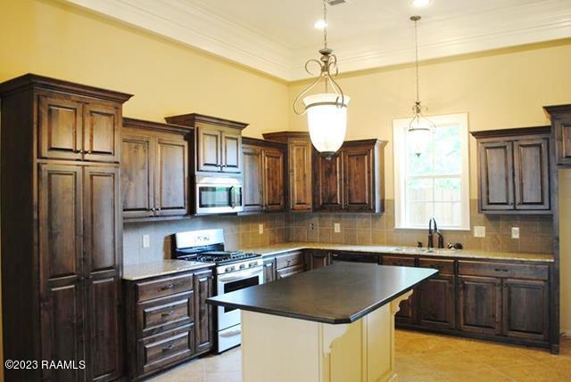 Foto del edificio - 106 Clearwater Dr