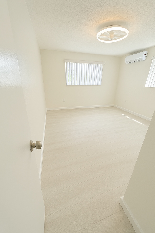 Master Bedroom - 1624 NW 16th Ter