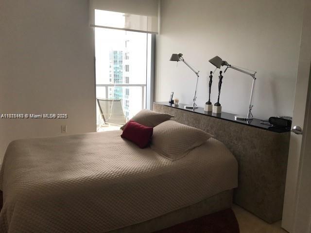 Foto del edificio - 1050 Brickell Ave