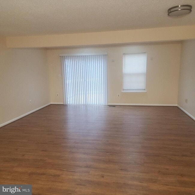 Building Photo - 7438 Catterick Ct